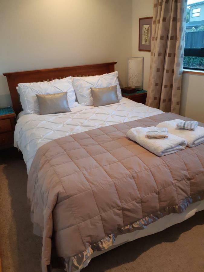 Maples On Harewood Bed & Breakfast Крайстчърч Екстериор снимка